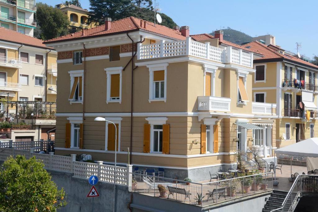 Hotel Ines Varazze Zewnętrze zdjęcie